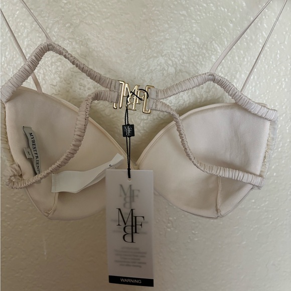 - MYBESTFRIENDS Twisted top in Ecru. Size 40/8 - Picture 6 of 11